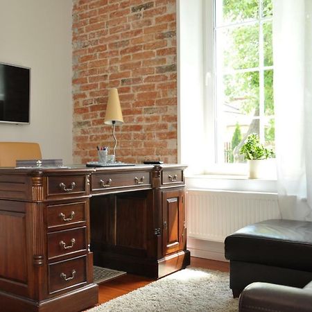 Be Well 3-Rooms Apartment With Parking And Garden Varşovia Exterior foto