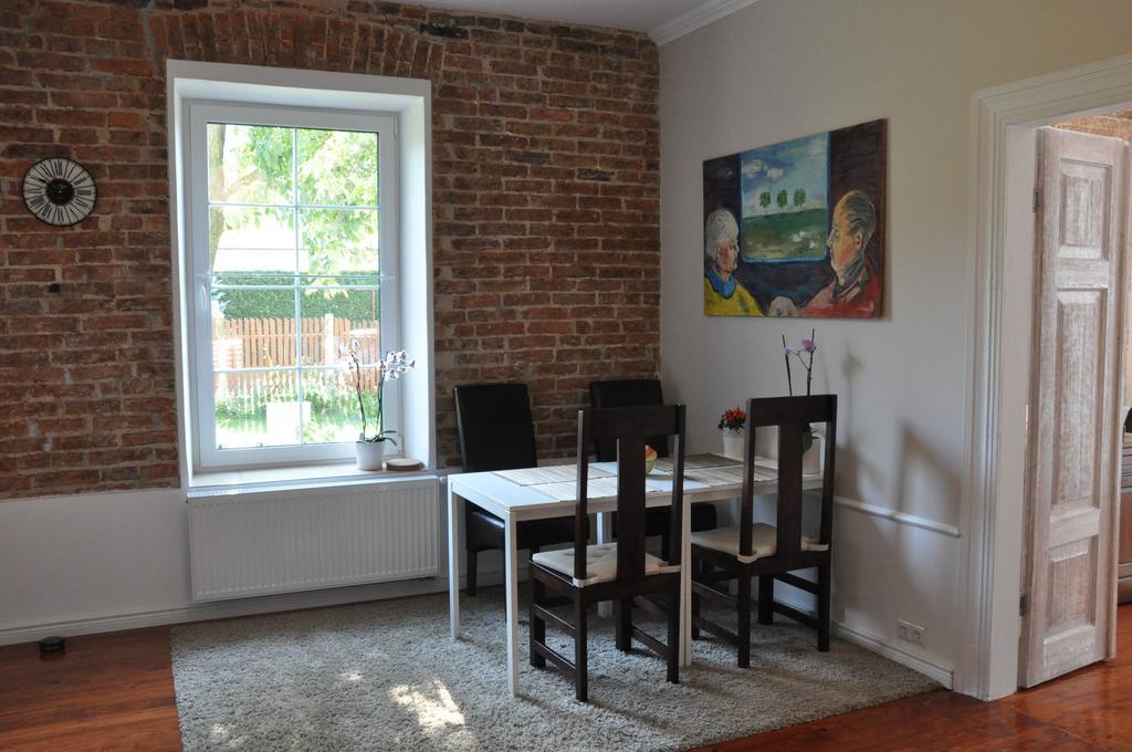 Be Well 3-Rooms Apartment With Parking And Garden Varşovia Exterior foto