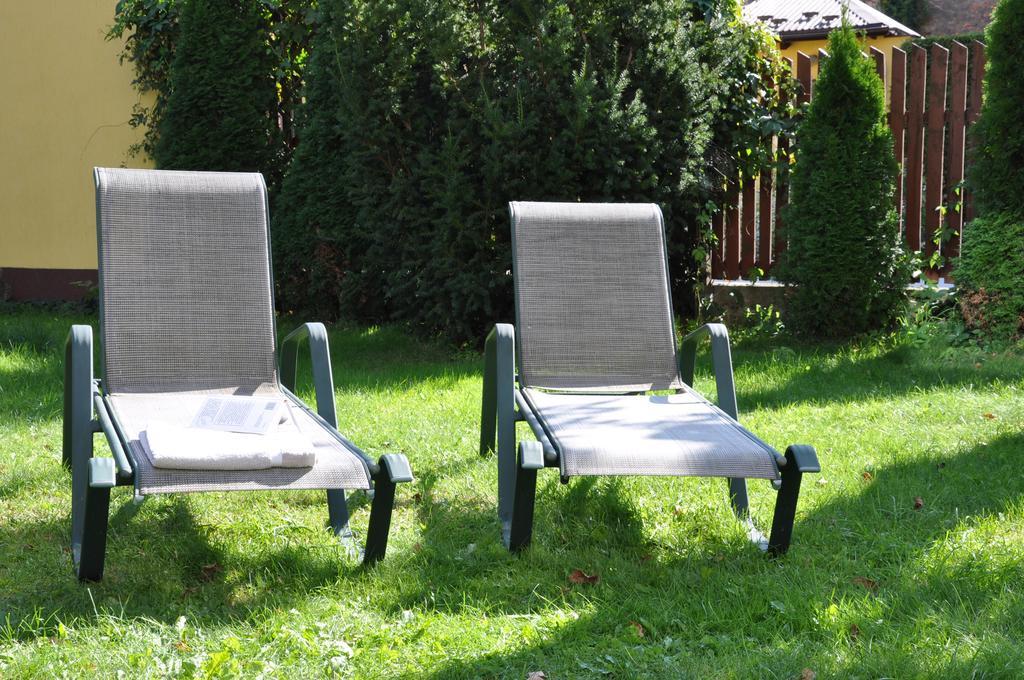 Be Well 3-Rooms Apartment With Parking And Garden Varşovia Exterior foto
