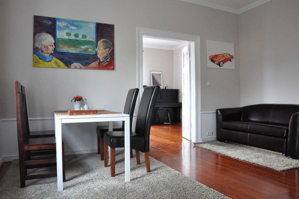 Be Well 3-Rooms Apartment With Parking And Garden Varşovia Exterior foto