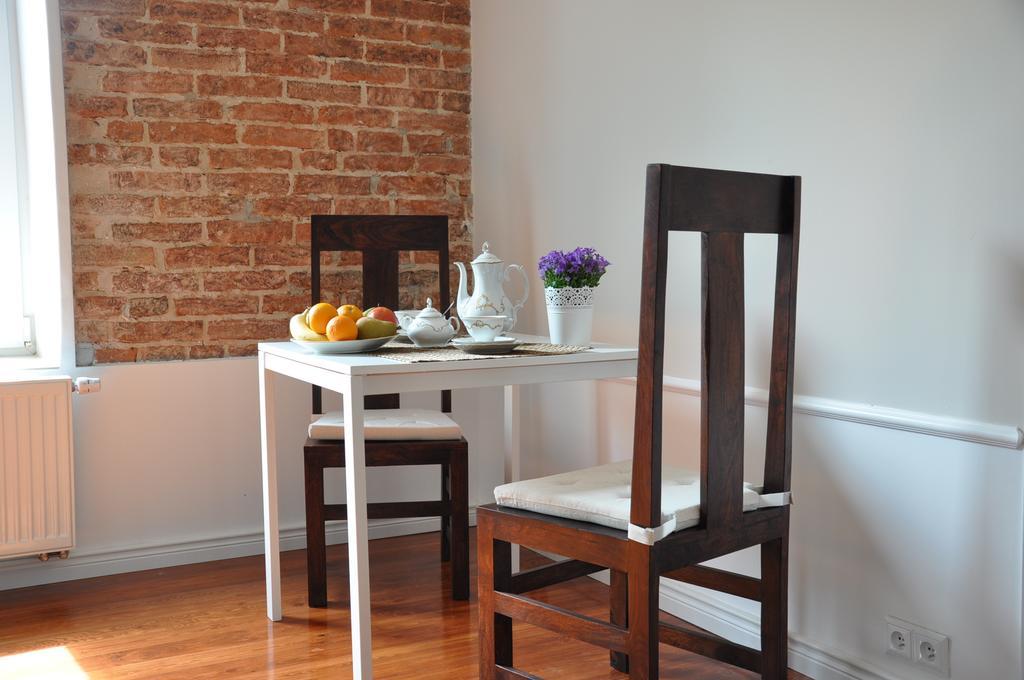 Be Well 3-Rooms Apartment With Parking And Garden Varşovia Exterior foto