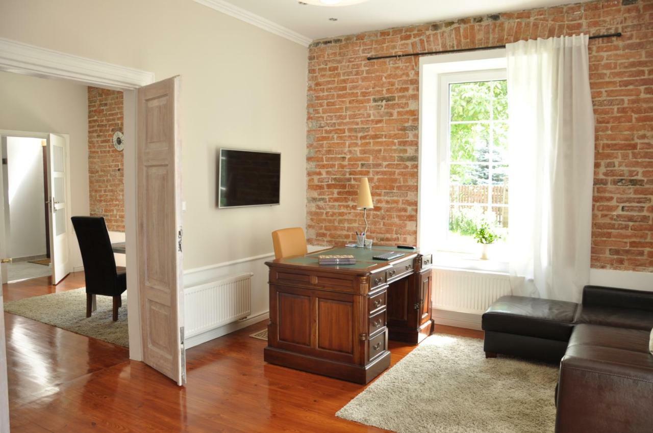 Be Well 3-Rooms Apartment With Parking And Garden Varşovia Exterior foto
